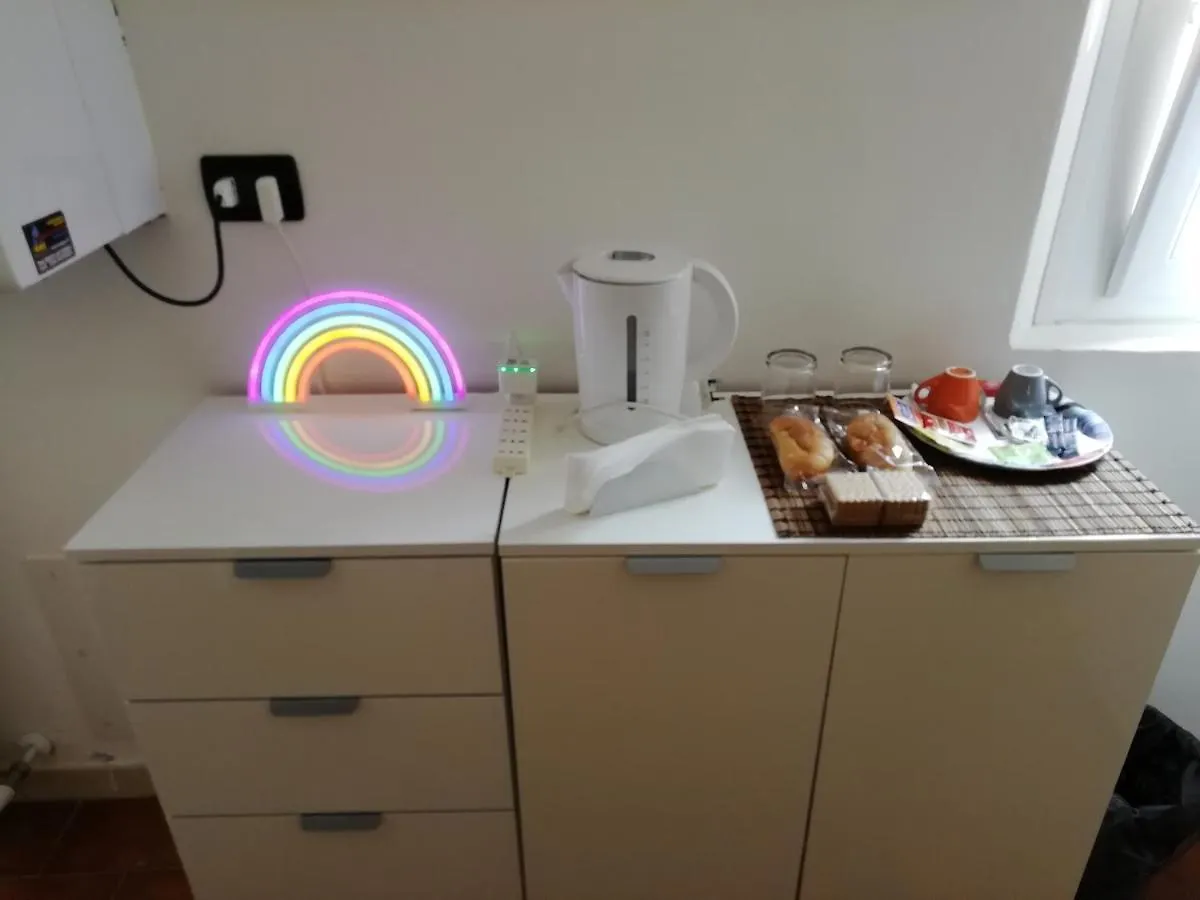 Over The Rainbow - Cozy Studio In The Centre Of Ferrara Apartment Italy
